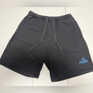 100 Thieves black shorts